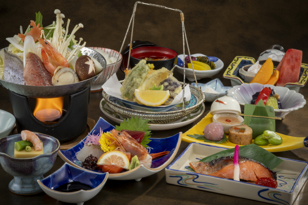 【夕食一例】<br />
和懐石スタンダード夕食